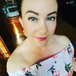 Meet your Posher, Jacqueline